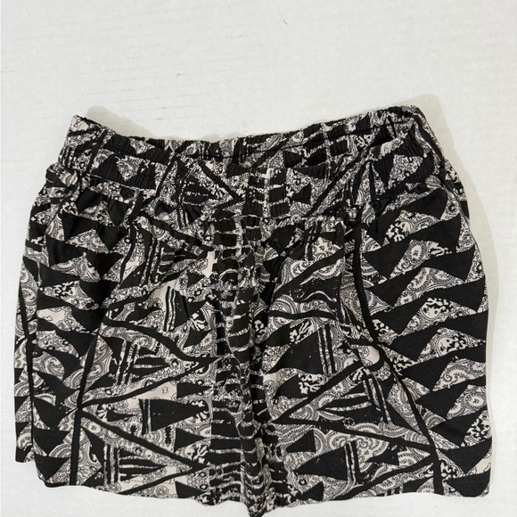 Mossimo Supply Co. Black and Gray High Waist Shorts - Picture 3 of 9